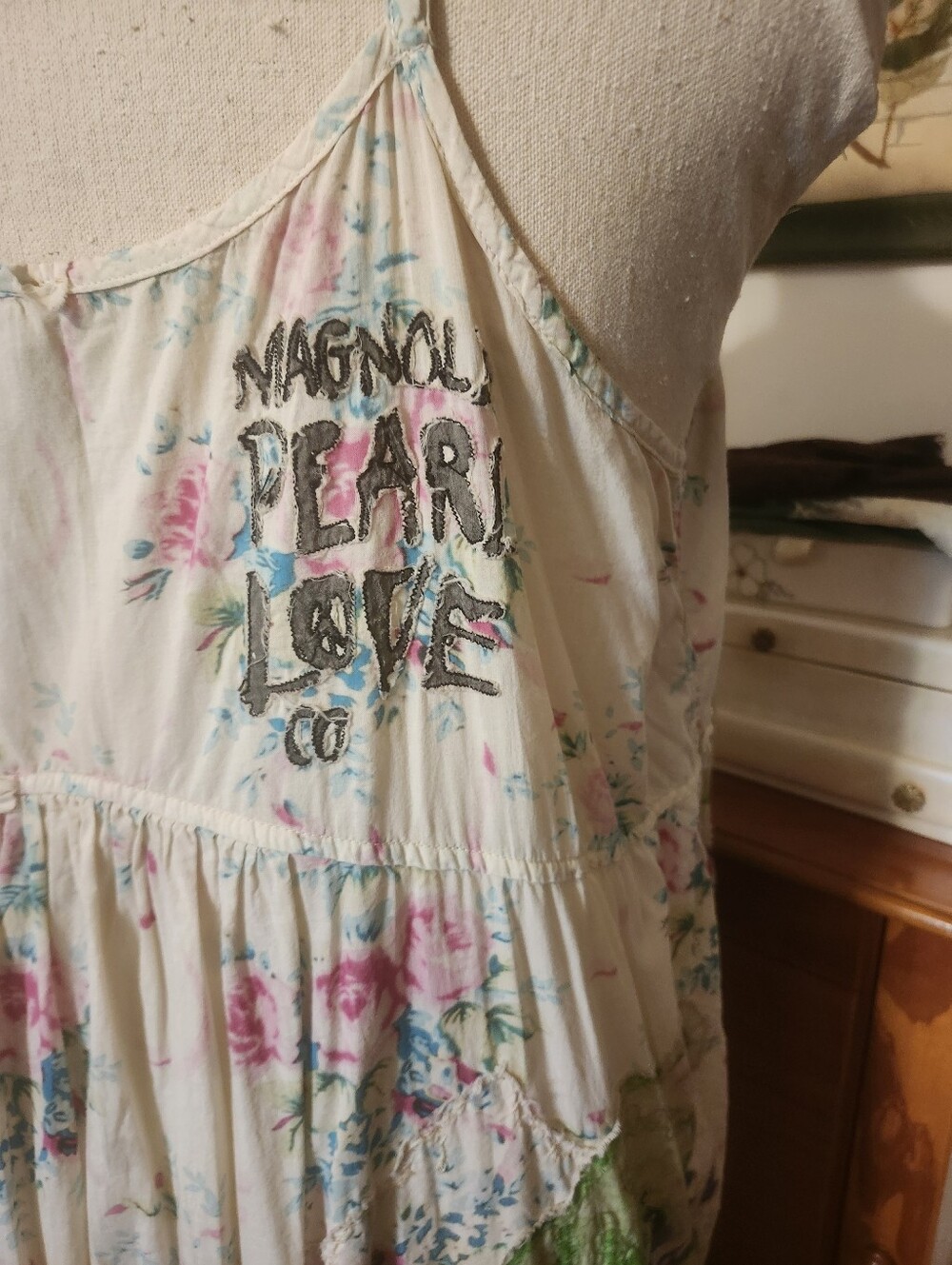Magnolia Pearl Cotton Appliqued Dress - Picture 3 of 10
